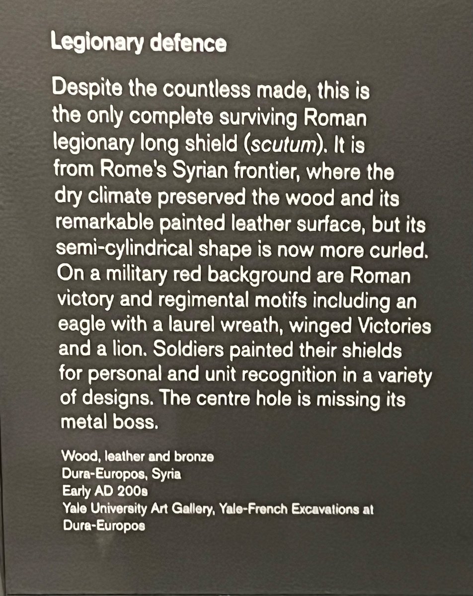 My favourite piece in the @britishmuseum Legion exhibition is the shield. This is partly because it was found in one of the furthest places away from #roman Britannia and because of its rarity & partly because of its artistry.