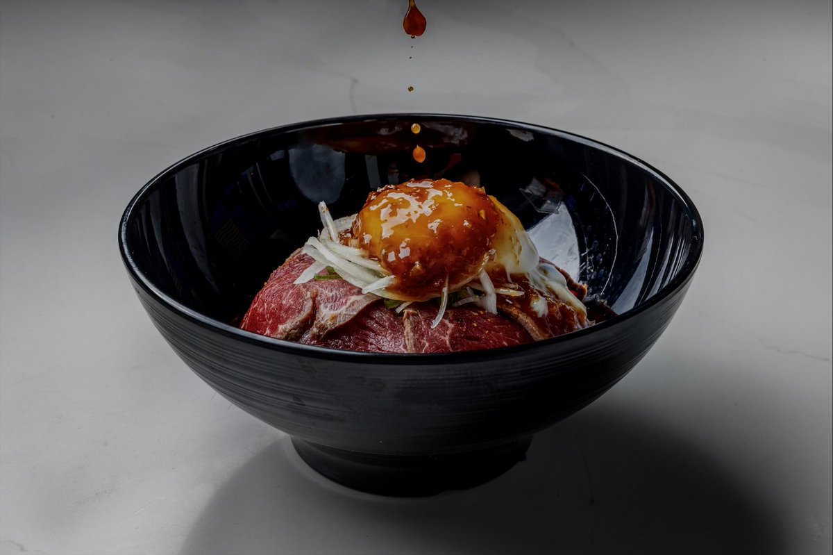zipkoreanbbq's tweet photo. pov: you just got to work and you're already thinking about what you want for lunch https://t.co/VKuaKG4Vme
