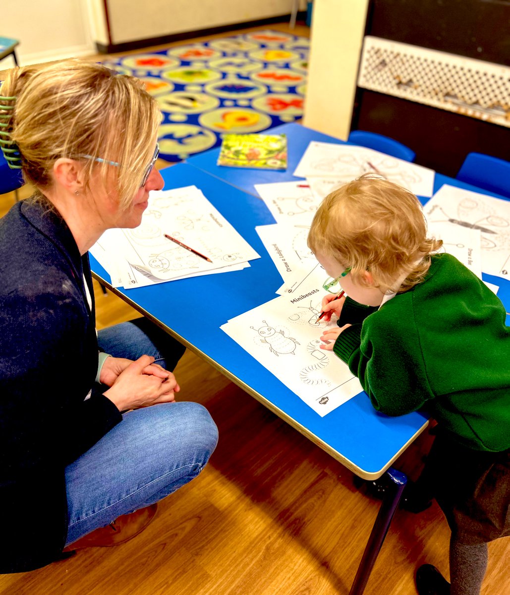 We welcomed our families in for Nursery “stay and play” this morning. The children had lots of fun in provision showing their adults exactly what to do! Future dates are on our school blog bawtrymayflower.school/blog/weekly-bl… #stayandplay