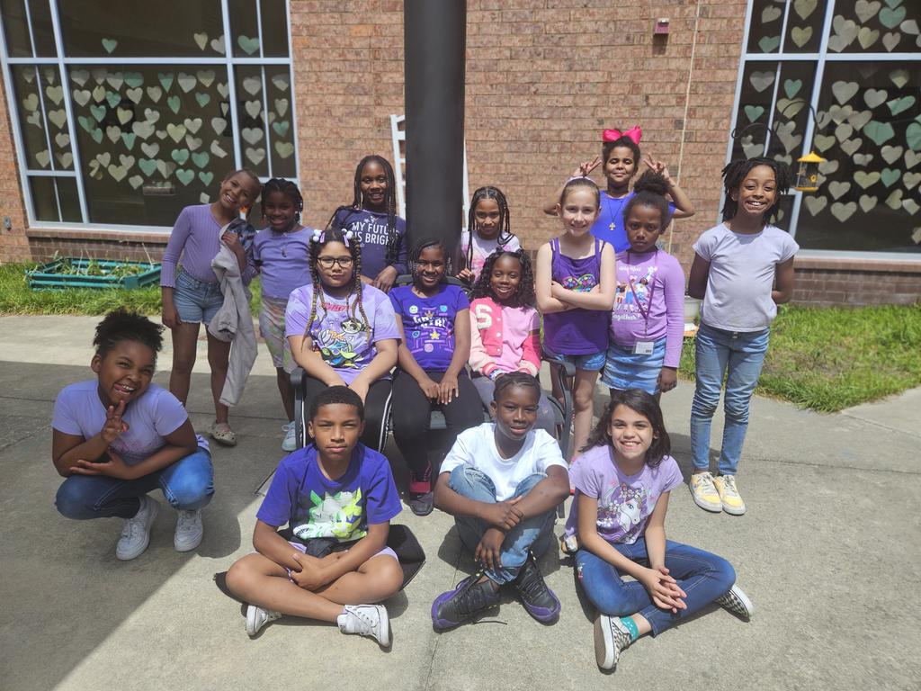 Our 3rd graders are #PurpleUp for Military Children today! @RichlandTwo @MEDatBCE