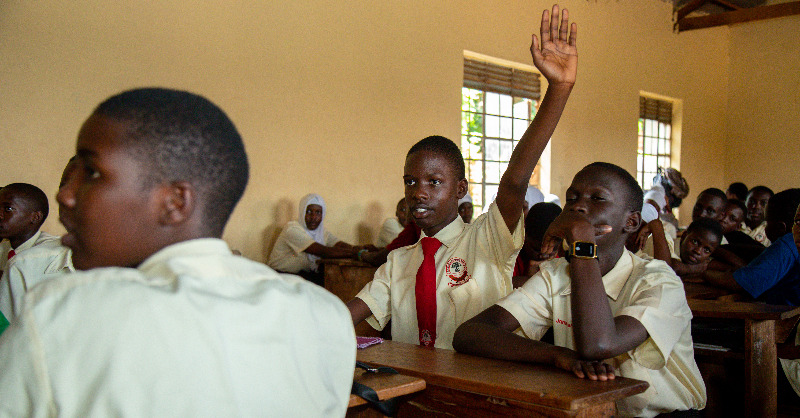 The @AFHEGFoundation Health Defenders Club's first activities kicked off with a peer-to-peer session. The Kasangati High School students led the discussion on essential topics like climate health, menstrual hygiene, navigating career paths, and personal hygiene. #Smarty