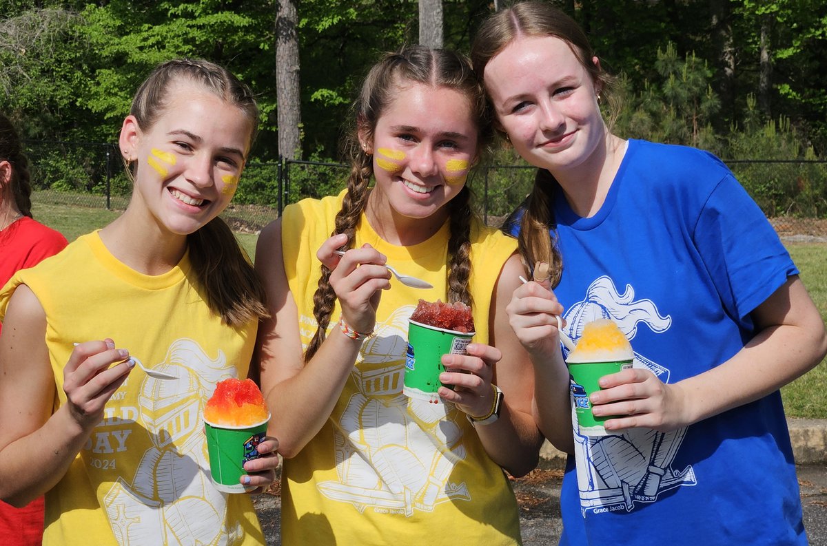 Some quick snaps of this morning's High School #FieldDay. Do you know which team won?