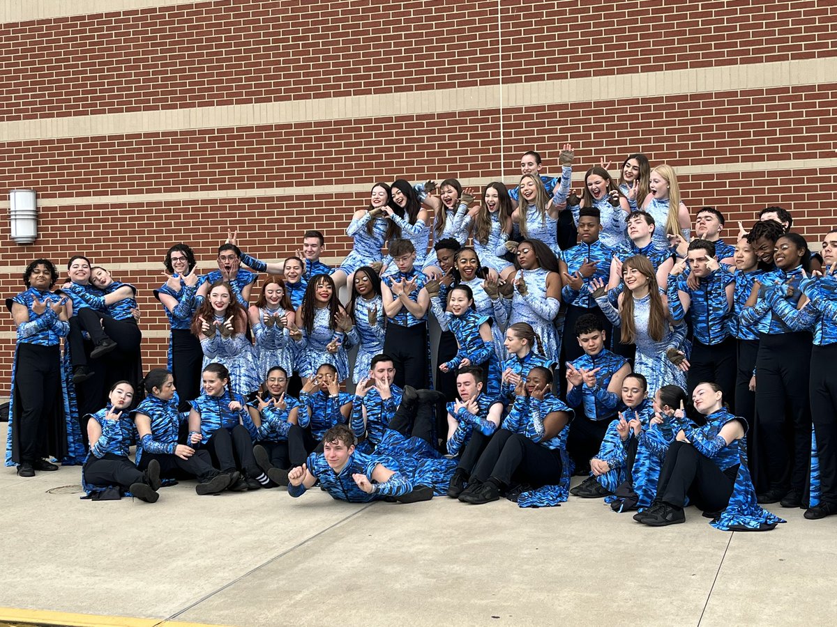 GAK17's tweet photo. Congrats to @WalledLkSchools Percussion for reaching the Finals at @WGItweets World Championships in Dayton! Hard work and dedication paid off big! @NKanner_31 https://t.co/PaZgGsc0dE