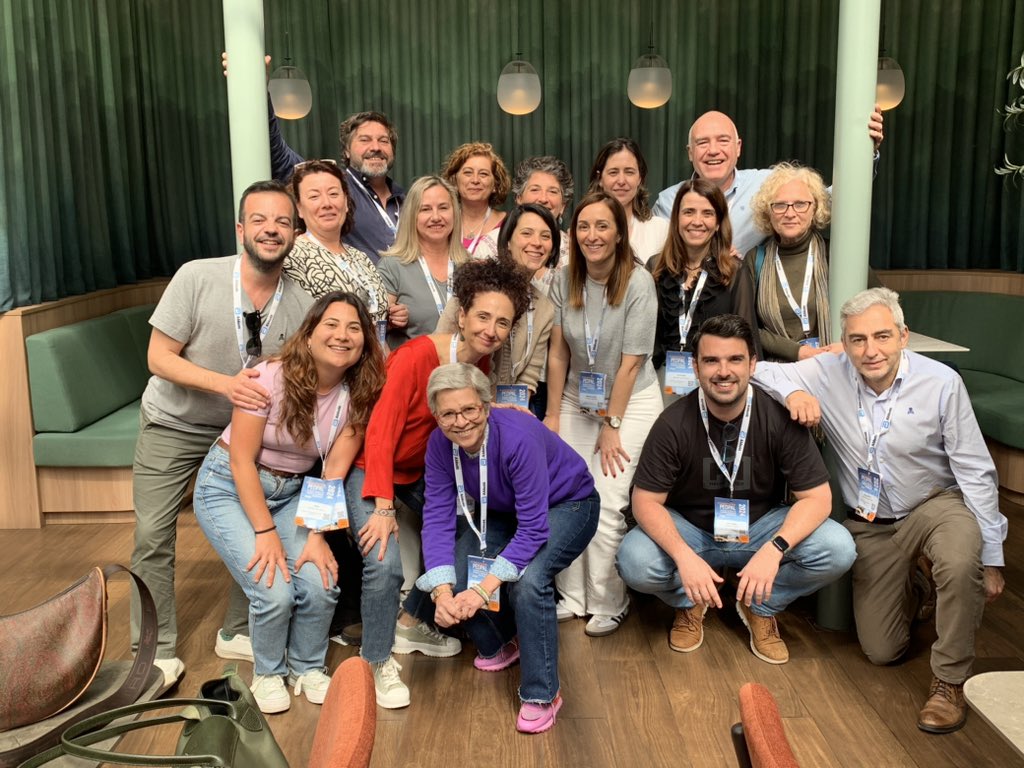 Equipos de #PaliativosPediátricos
de #Andalucía en el #VIICongresoPedpal , compartiendo experiencias y actualizando conocimientos. <a href="/Ped_Pal/">PEDPAL</a>