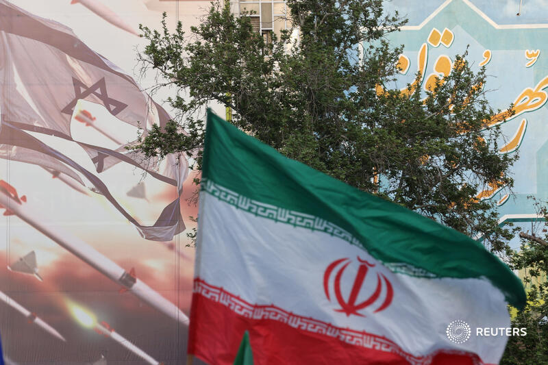 🔊 What you need to know today:
-Israel attacks Iran, flies drones over Isfahan
-Ukraine’s weapons dwindle as it waits for US aid
-Colorado law aims to protect brainwaves
reut.rs/49KTe8n