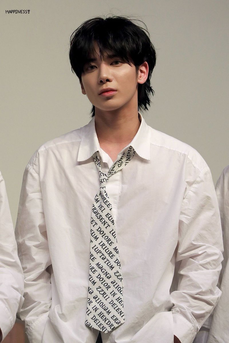 prodbysoob's tweet photo. PLEASE NEVER CUT HIS HAIR AND NEVER WHITEWASH HIM AGAIN https://t.co/PKZJRZw3ic
