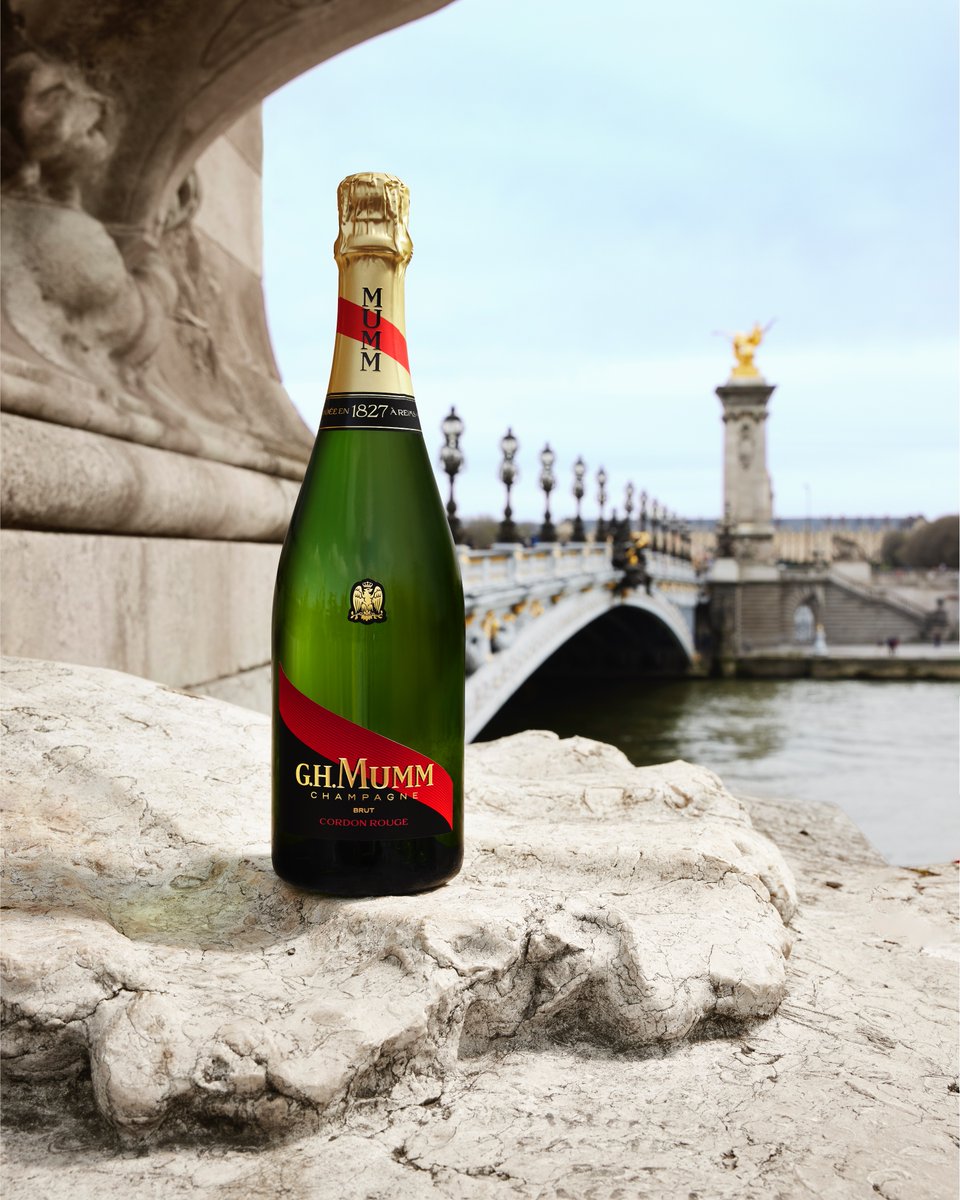 4.30 PM in Paris On the famous Alexandre III Bridge in Paris–a timeless moment intertwines with the iconic Mumm Cordon Rouge and the city's architecture. #MummCordonRouge #Paris PLEASE DRINK RESPONSIBLY  Please only share our posts with those who are of legal drinking age.