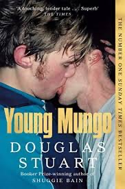 #StJordiIDIAP. Young Mungo, llegit recentment  i comentat a la tertúlia Club lectura anglès. Ajuda a entendre el dany provocat quan estàs exposat a violència, masclisme, pobresa, i ets fill d’una mare alcohòlica. Cal tenir més cura de la salut mental dels adolescents!  @IDIAPJGol