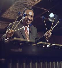 #ricordiamodomani #20aprile 1908 a Louisville nasce Lionel Hampton (1908-2002), grande vibrafonista, percussionista e bandleader #Jazz statunitense youtube.com/watch?v=pUWu0b…