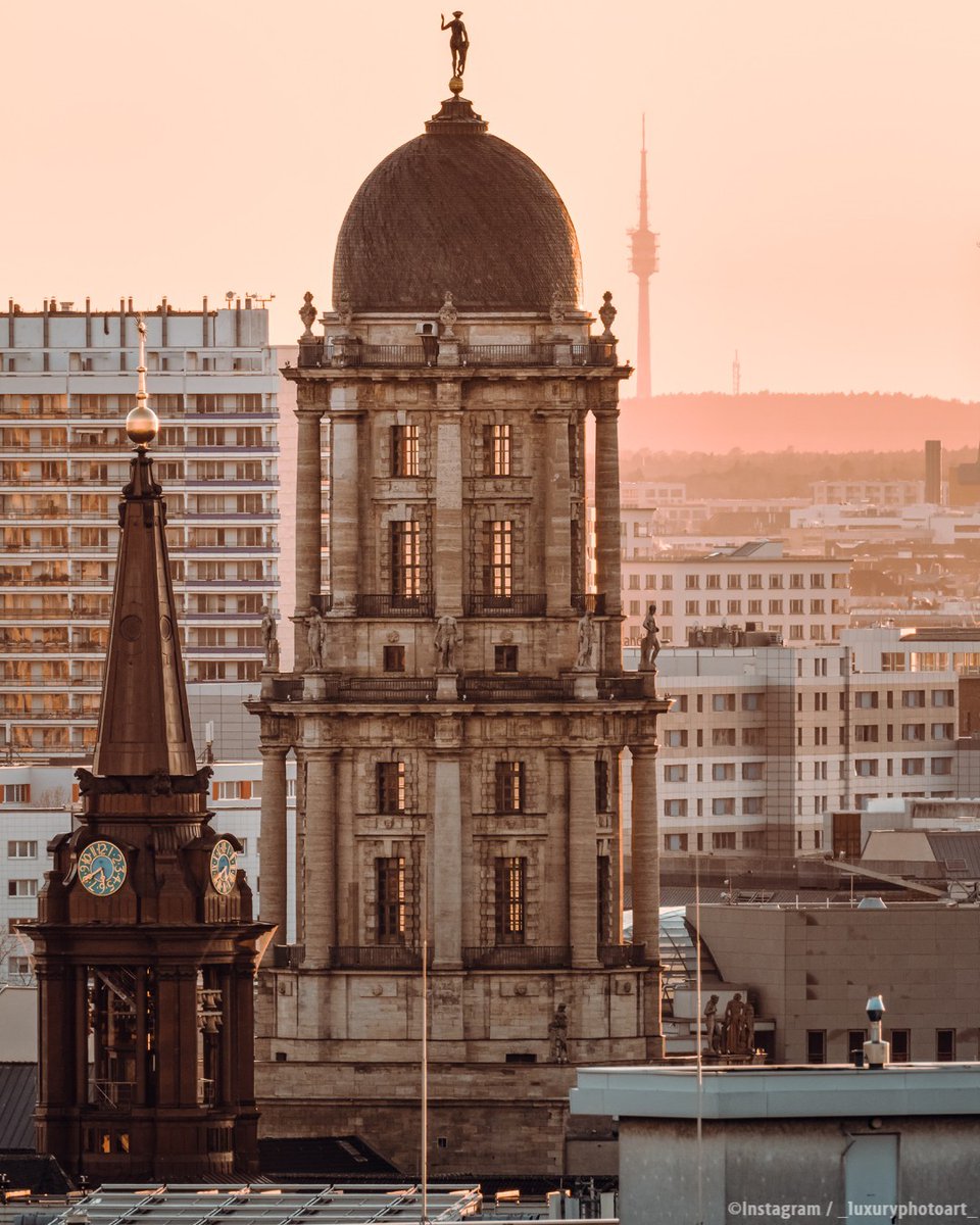 Beautiful city view 🌇 ✨ 

📷 Instagram / _luxuryphotoart_

#visitberlin #berlin
