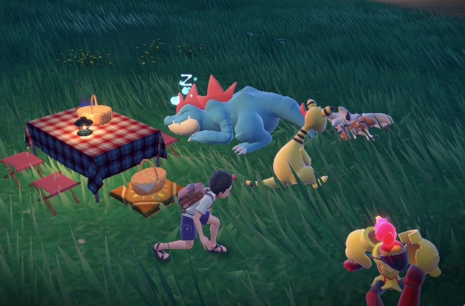 LukeHidron's tweet image. Resolvi ir na porta da liga fazer um picnic pro meu time, ainda batalhamos com um NPC com um #Krookodile no qual meu #Feraligatr mostrou quem manda.

Depois fui ao final da Team Star, e tive que lutar com o diretor e a Penny, batalhas que acho desafiadoras.

#PokemonScarletViolet