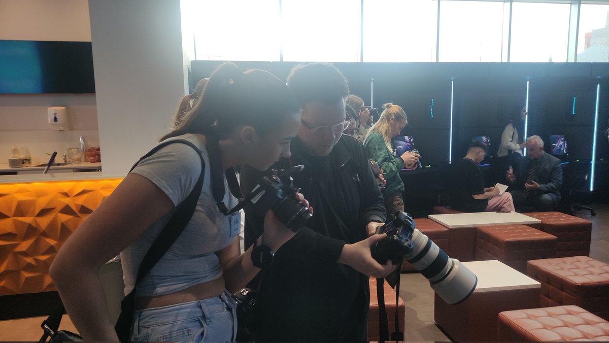 Brilliant East Midlands Mayoral hustings event at <a href="/Confetti_ICT/">Confetti College</a> with <a href="/Notts_TV/">Notts TV</a> and <a href="/NTUNews/">NTU Press Office</a>. <a href="/FrancesFinnShow/">Frances Finn</a> kept the candidates in check and many NTU journalism students got a chance to grill and photograph the candidates afterwards. <a href="/JajZielinski/">Joseph Zieliński</a> on hand for top tips of course