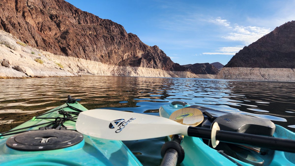 lev_social's tweet photo. Kingman Wash to Hoover Dam is one of my favorite places to Kayak near Las Vegas.  No donkeys this time but we did see several big horn sheep.  #jeepgirl #jeep #kayak #kingmanwash #hooverdam #kayaklasvegas #bighornsheep #thisisnevada https://t.co/2NvXEiXrh9