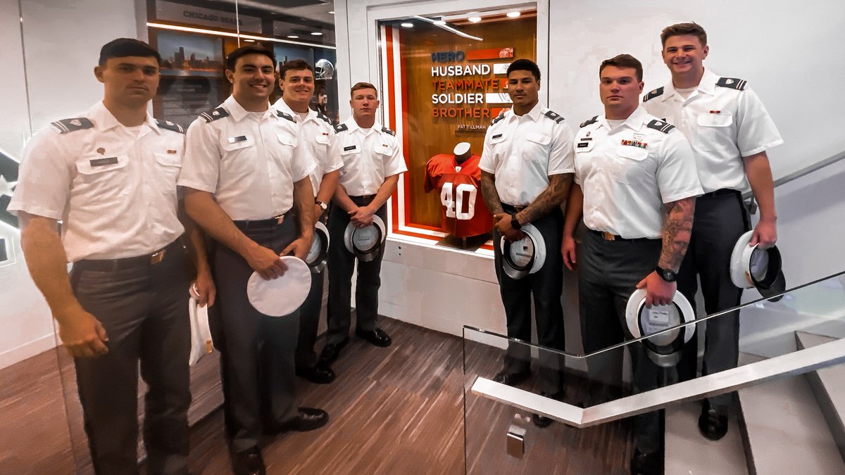 Our Cadet-Athletes were part of a group of 20 Cadets that were able to visit @NFL HQ this week. Director of Kinesiology, Jesse Germain, M.B.A. Ph.D., took the group down to NYC to learn more about the game and the various health and safety issues. #GoArmy