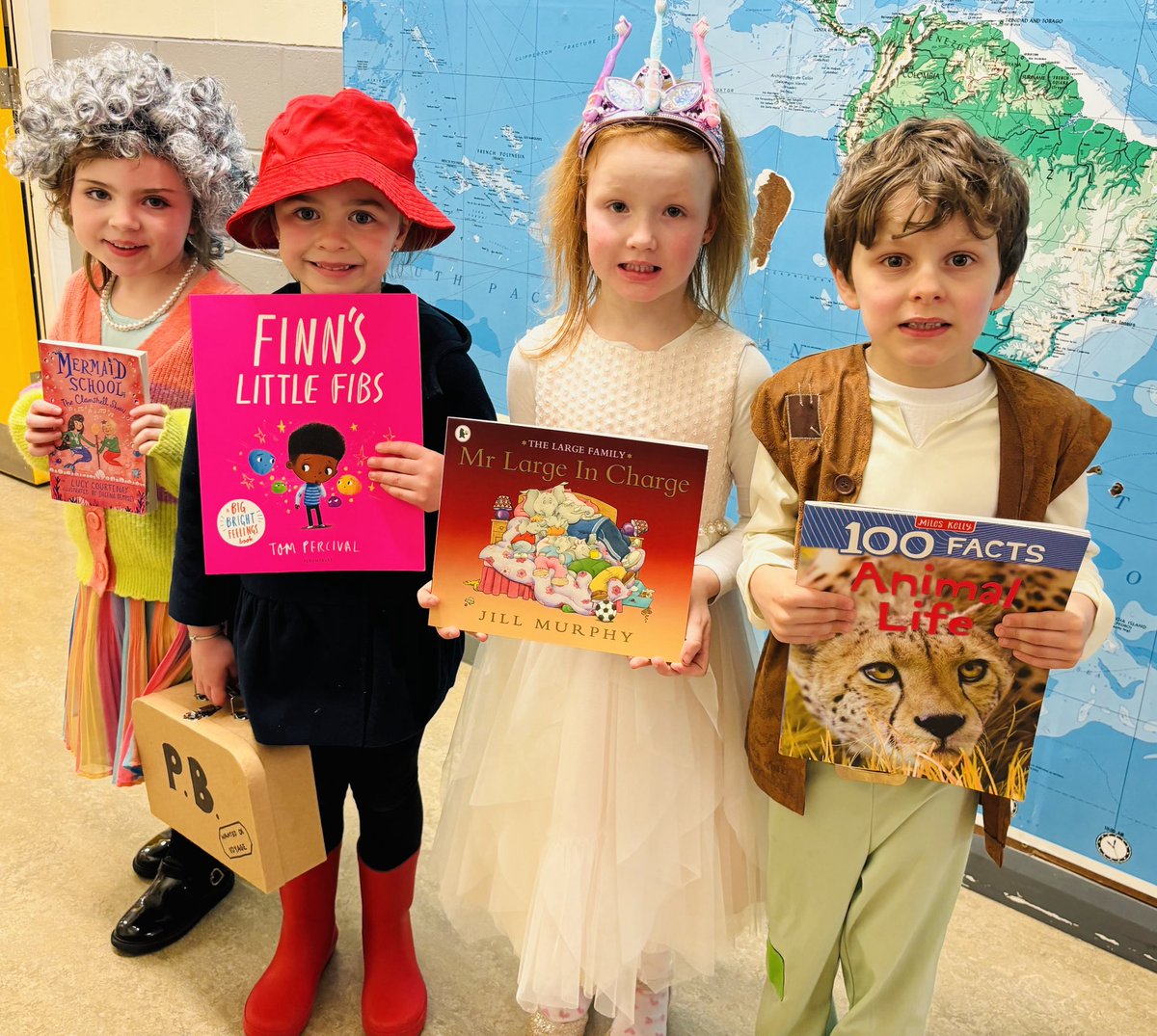 egall55's tweet photo. Congratulations to our best dressed book characters ⁦@ns_quin⁩ after a highly successful Bookfair week Books as prizes ⁦@tarabookco⁩               Thanks to all who supported the Bookfair at school and online 📖📚 https://t.co/YSqPMPaqmZ