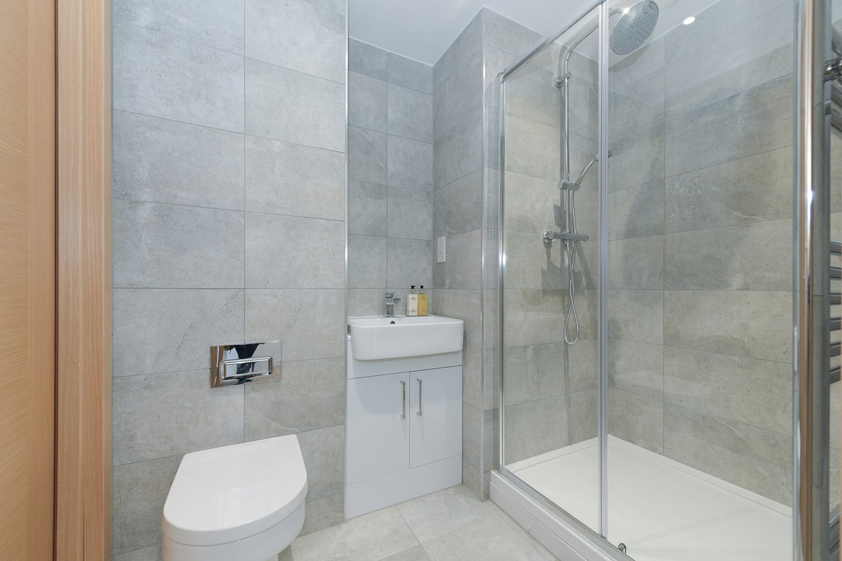 Step into luxury at the Yacht Club Place apartments and immerse yourself in sophisticated fixtures and fittings that redefine modern living. 

Visit today to experience the epitome of waterfront living at its finest.

#yachtclubplace #nottingham #newhome
