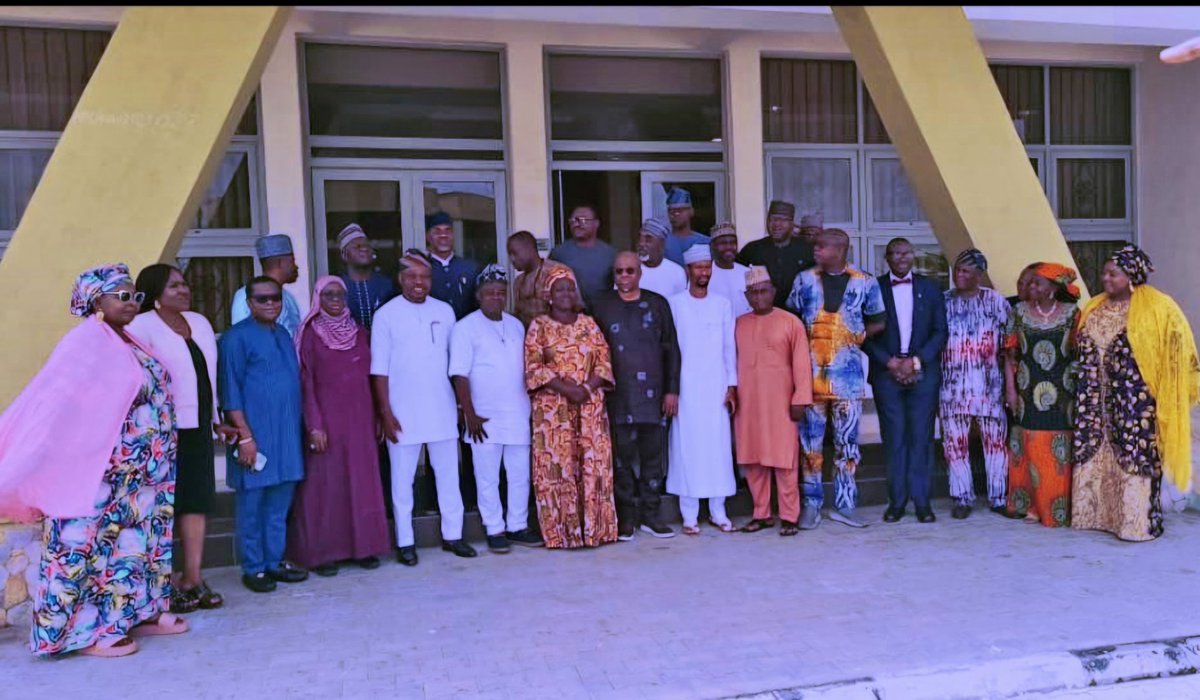 The Managing Director Dr. @femi__ogunyemi today, at the ongoing Mandatory Training Programme for CEOs of Federal Government Parastatals/Agencies at ASCON, Topo-Badagry, Lagos.