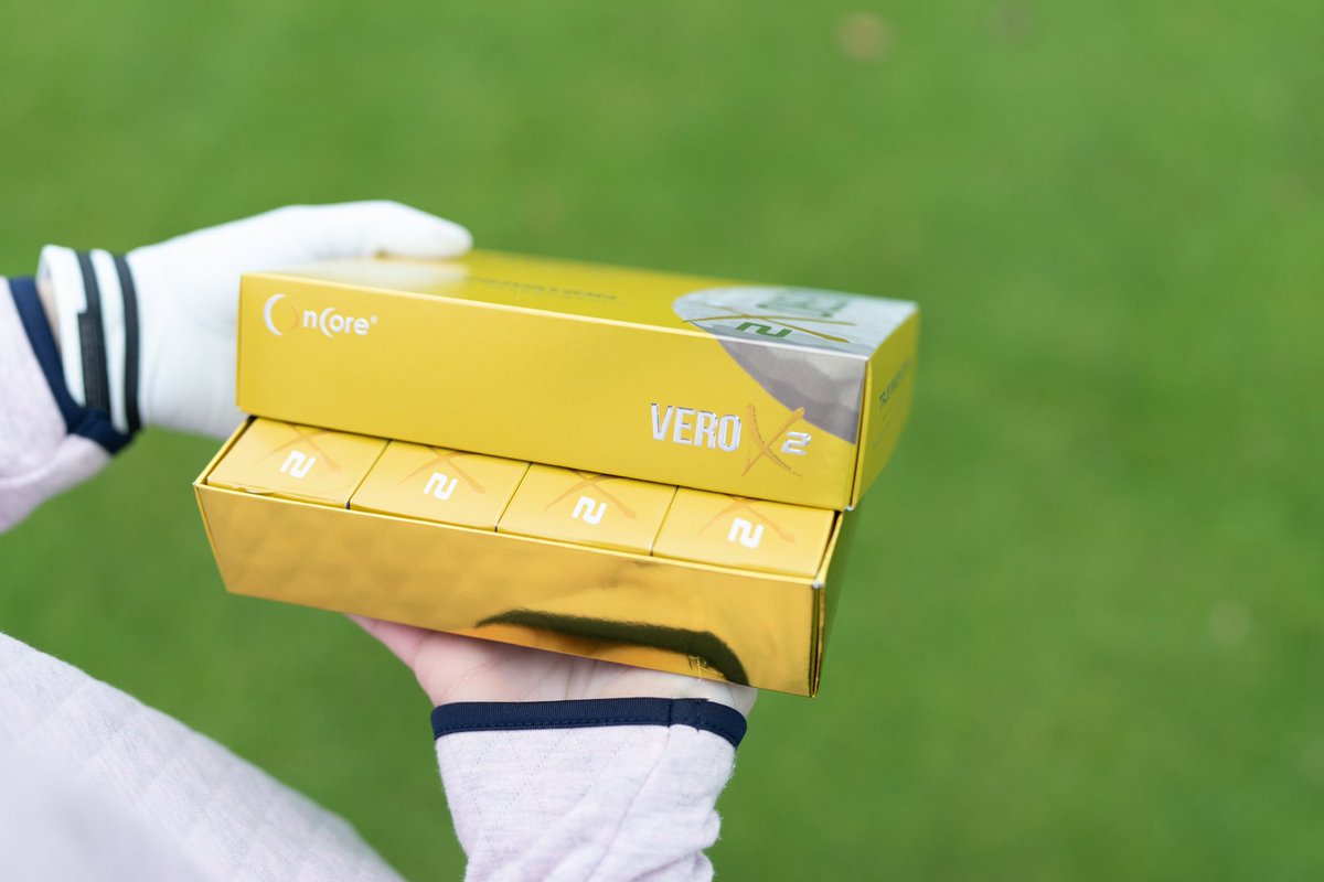 OnCoreGolf's tweet image. Go from Challenger to Champion: VERO X2 Golf Ball 🏌️‍♂️⛳️ 

With our exclusive perimeter weighting technology, get ready for unparalleled precision and distance off the tee. 

Elevate your game to new heights with the VERO X2 and OnCore Golf. 

#nextlevelperformance #golfinnovation