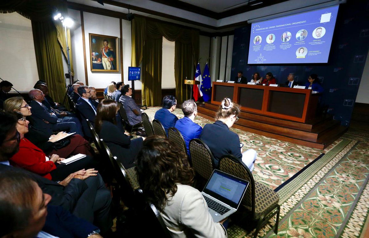 Encuentro Regional: 'En Camino al Foro Schuman'.

En panel “Tendencias del Crimen Transnacional Organizado”, expertos regionales y europeos abordan cómo este fenómeno amenaza la estabilidad, la gobernanza democrática y la seguridad en América Latina.

#SchumanForum #RoadToSchuman