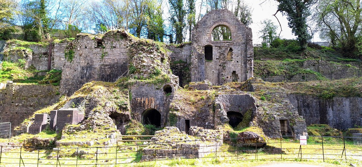 SSianyd64's tweet photo. Clydach George iron works . What a wonderful walk . https://t.co/H6NEir44kB