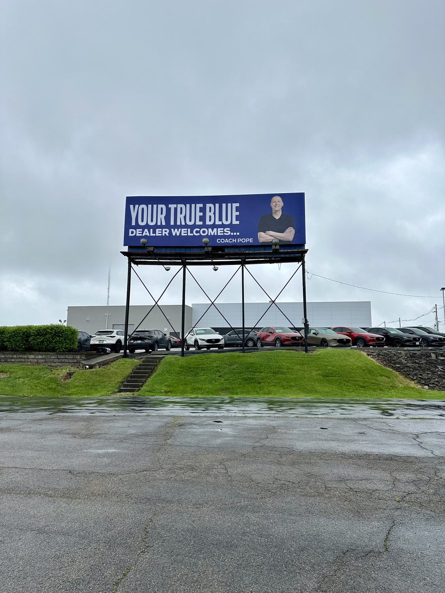 “New billboard, who dis?” We had to give @CoachMarkPope a big True Blue Dealer welcome to Kentucky!!! #lexingtonky #lextoday #coachpope #markpope #paulmillerfamily #bbn #ukmbb #sec #ncaa