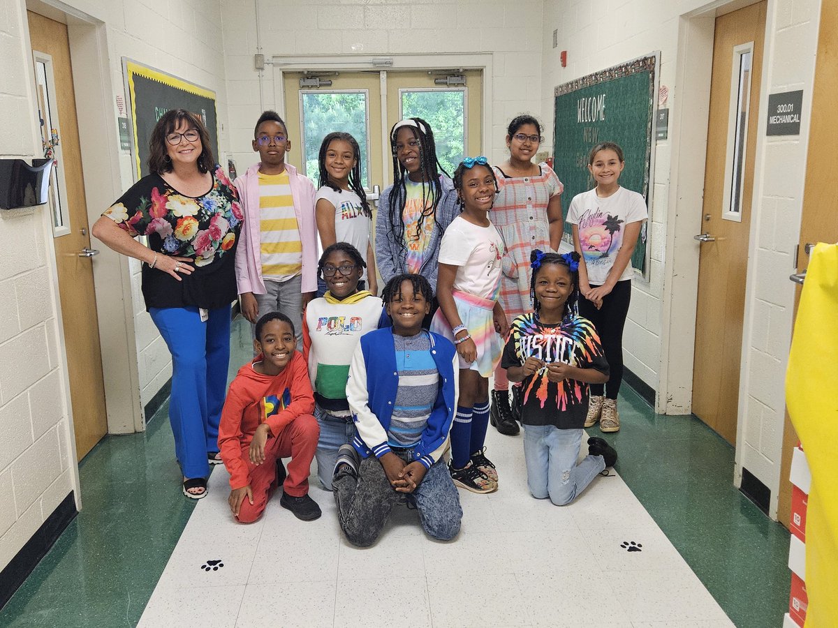 stacyrsalter's tweet photo. We are wearing bright colors today to bring awareness to Autism, learning disabilities and hearing impairments. #ECweek_HCS @HenryCountyBOE @HFE_HCS https://t.co/EJN9gKcDJ4