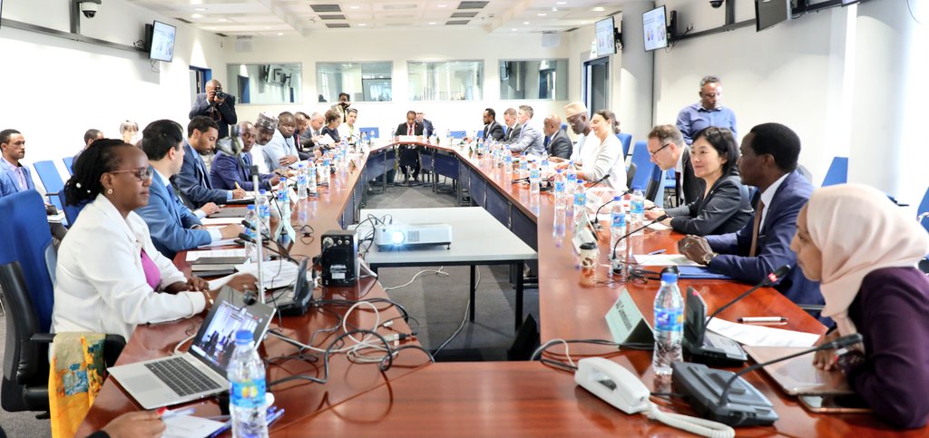 Main objective of the meeting is to enable the exchange of views between the contaminated Member States party to the Convention & partners on areas of possible support including innovative approaches for cost-effective, safe& fast de-mining in Africa. #MineAction @ICRC_AfricUnion