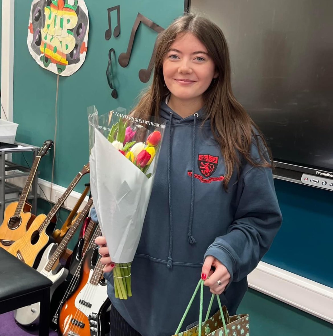 A big thank you to Lexi Baty @KirkcudbrightA who has given freely of her time throughout sixth year to support junior Music. Lexi intends to become a teacher- the future of education looks very bright! Lexi, you have been an outstanding role model. 🎶❤️🌻