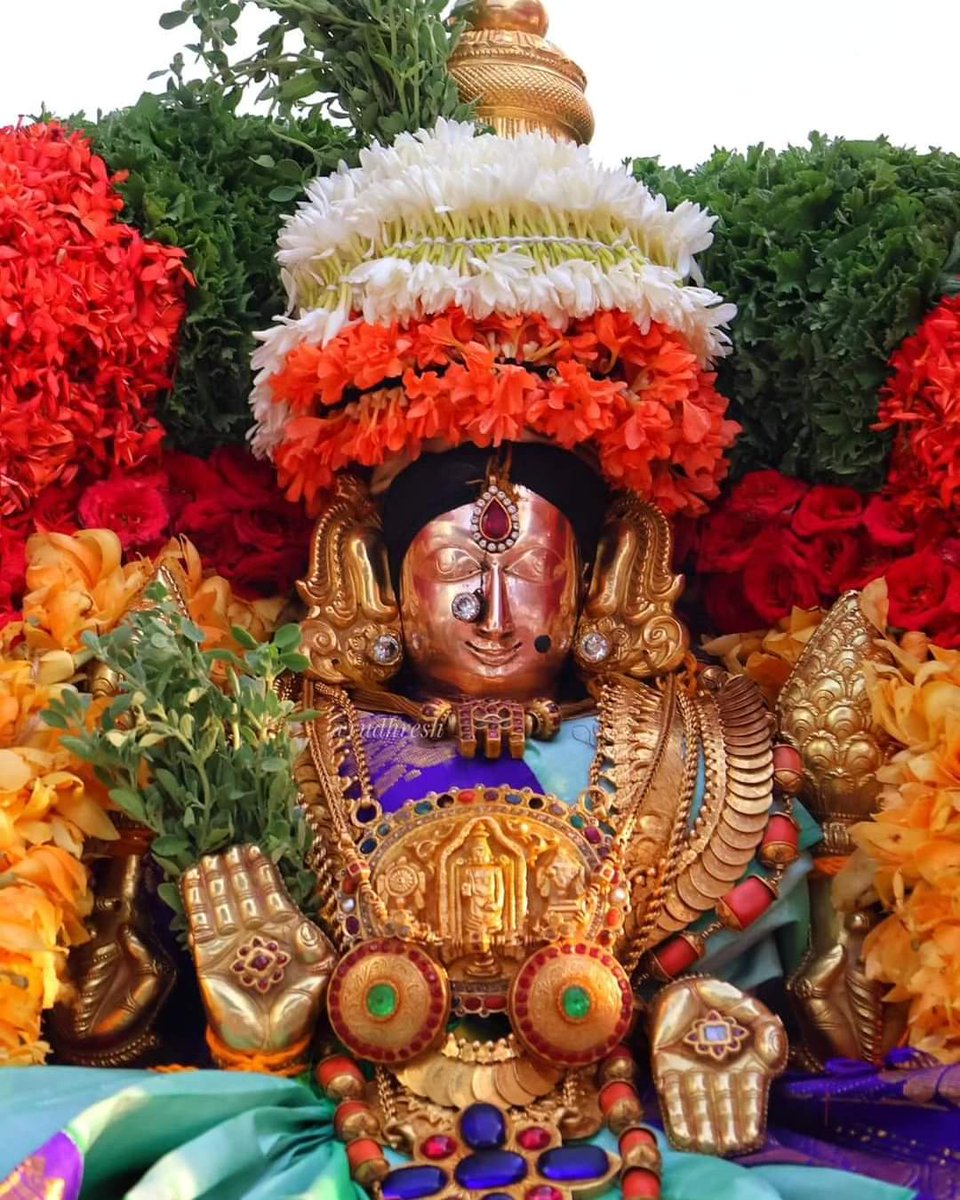 ఓం శ్రీ మహాలక్ష్మీ దేవి నమో నమః 🙏🙏🌹🌹 Om Namo Venkatesaya 🙏🙏