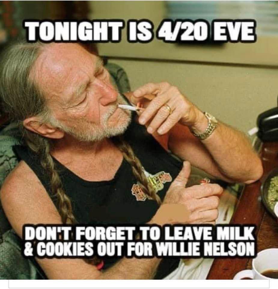 WhiteSoxJoy's tweet photo. Happy 420 Eve to all who celebrate https://t.co/INfECbk0OJ
