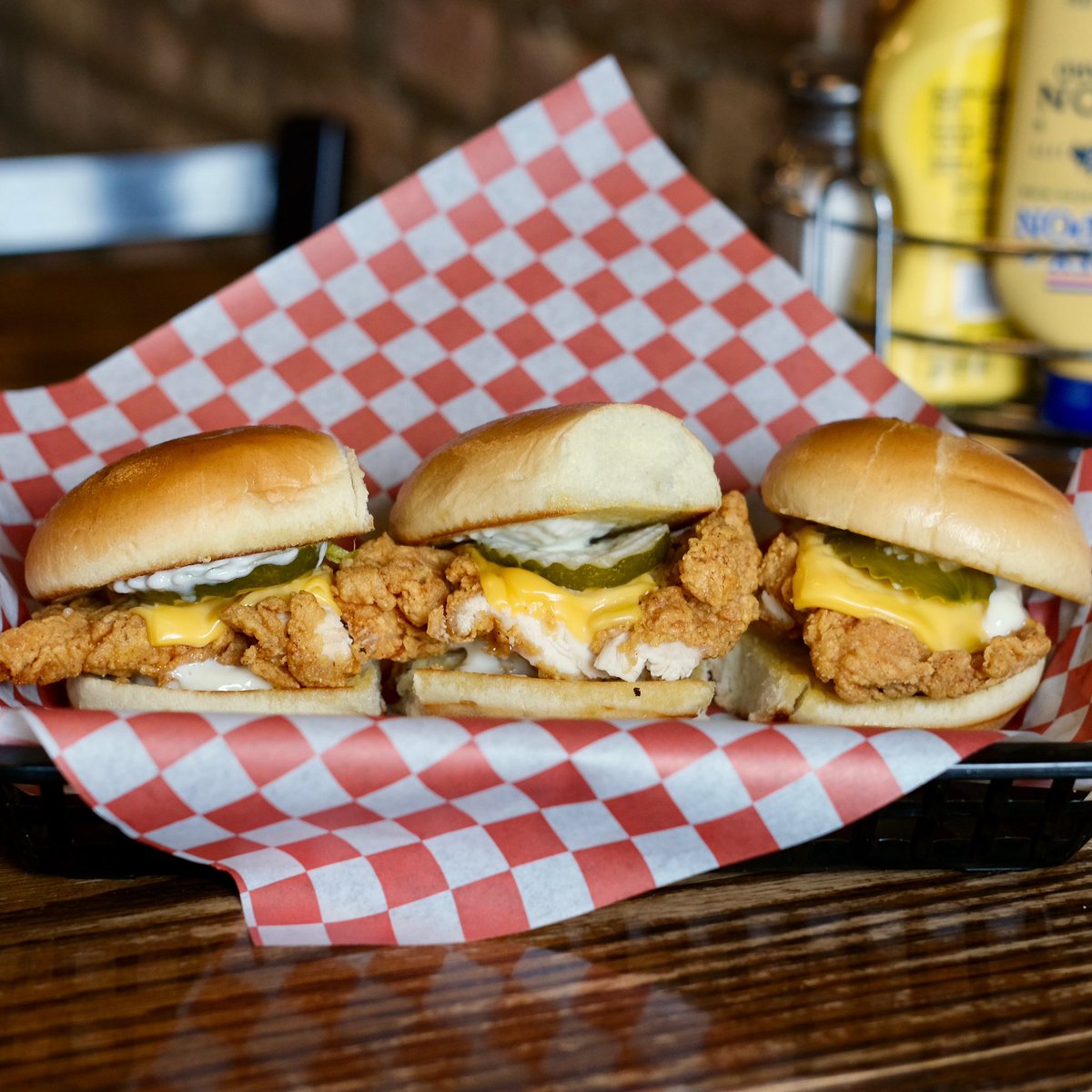 Fried Chicken Sliders on a Friday. YUM! 😋 

Open today at 11am. Pickup & Delivery available. Call for pickup: (773) 661-1573. View menu & delivery at beckschicago.com

#chicagobars #lincolnpark #lincolnparkchicago #chicagoeats #chicagofood #chicagosbest #eeeeeats