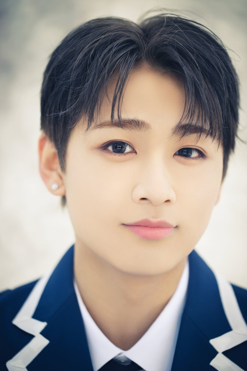 ちゅー太郎 𝐃𝐗𝐓𝐄𝐄𝐍 𝟏𝐒𝐓 𝐀𝐋𝐁𝐔𝐌 < 𝐐𝐮𝐞𝐬𝐭 > ⠀ CONCEPT PHOTO - A