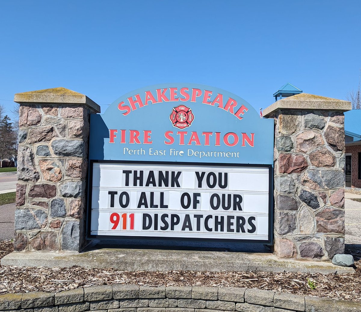 Another big shoutout to our @OwenSoundPolice #dispatchers from our West Perth & Shakespeare Stations! The 1st first responders you never meet! Grateful for your calm professionalism during emergencies!🙏❤️ #NationalPublicSafetyTelecommunicatorsWeek