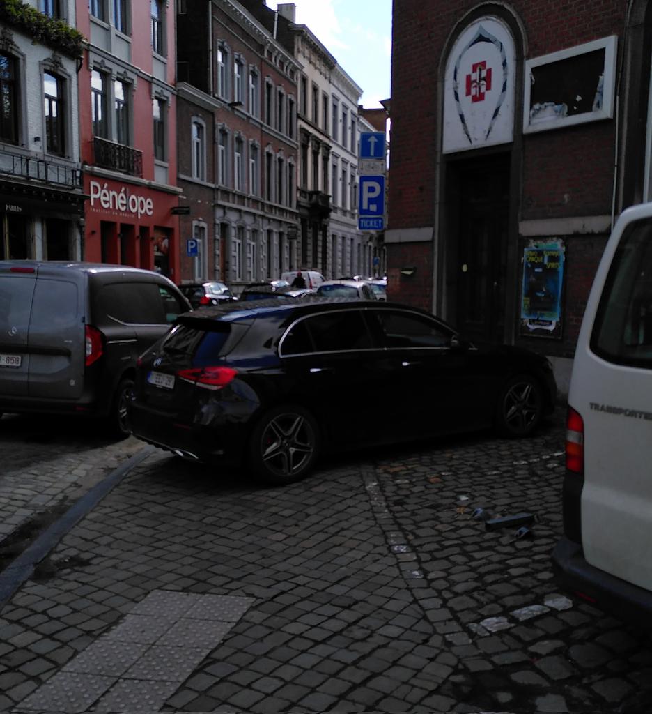 Liège n'est qu'un parking (@Liege_Parking) on Twitter photo 2024-04-19 15:51:55