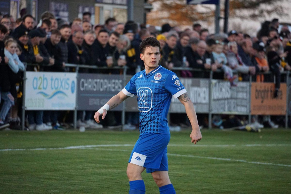 Goal_Mass's tweet photo. What An Occasion🔥
Crowd Over 1100 fans witnessed a tough, brutal #TopOfTable clash
@Piranfilms Action Packed Video 🎥🎙️brings you all the Thrills &Spills!
PLUS; How does @edsheeran get into the biggest game @Cornishfootball in decades!
AND, Want A Bus ?🚌 It’s here too😉 https://t.co/Ji61ComYiZ