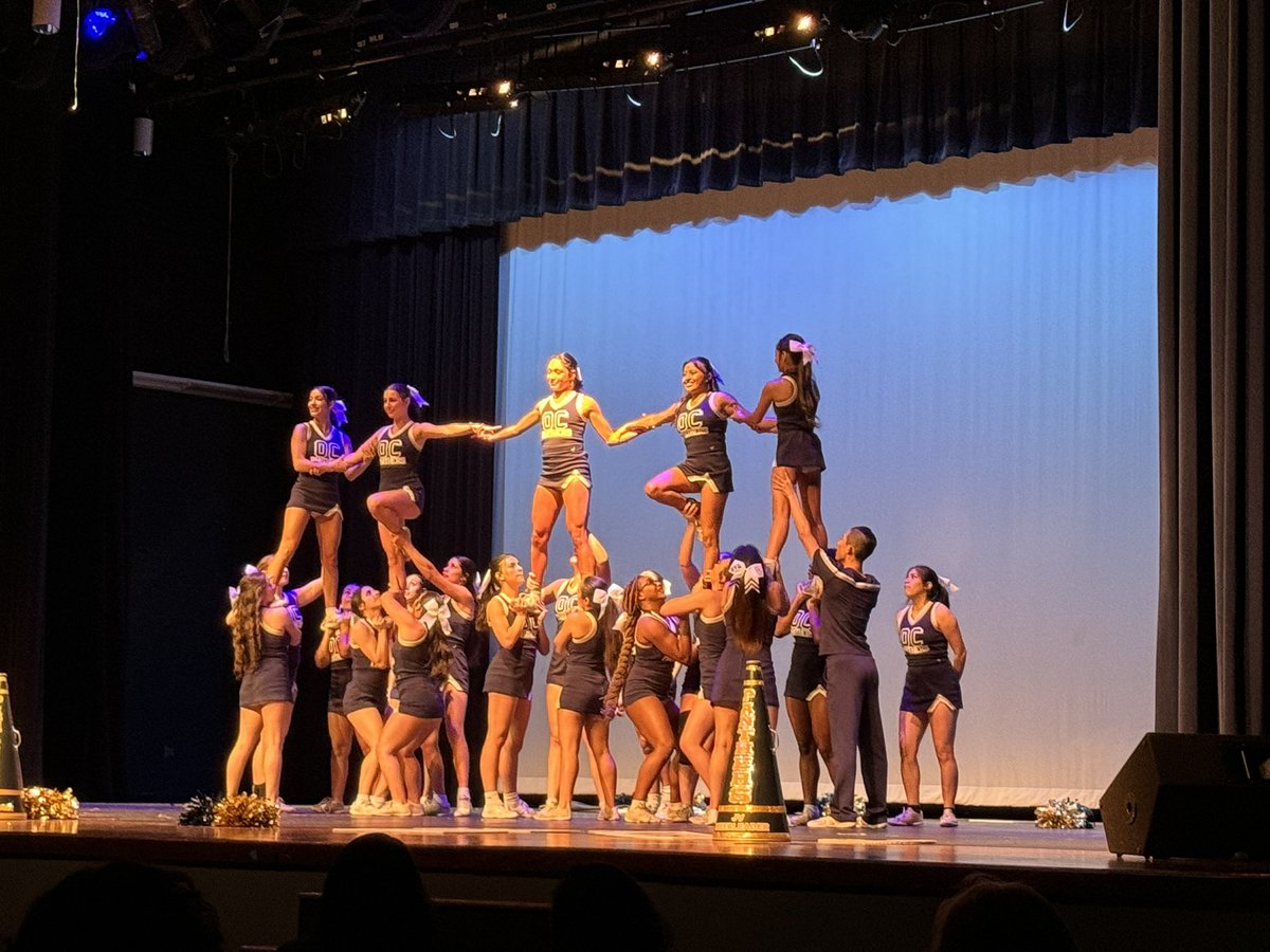 OCRobMartinez's tweet photo. Awesome job by some pretty talented students at this year’s Spring Show #OCWow #OCImpressive @OC_DANCETEAM @CheerConnor @NISDOConnorHS https://t.co/O7SOlRWrQl