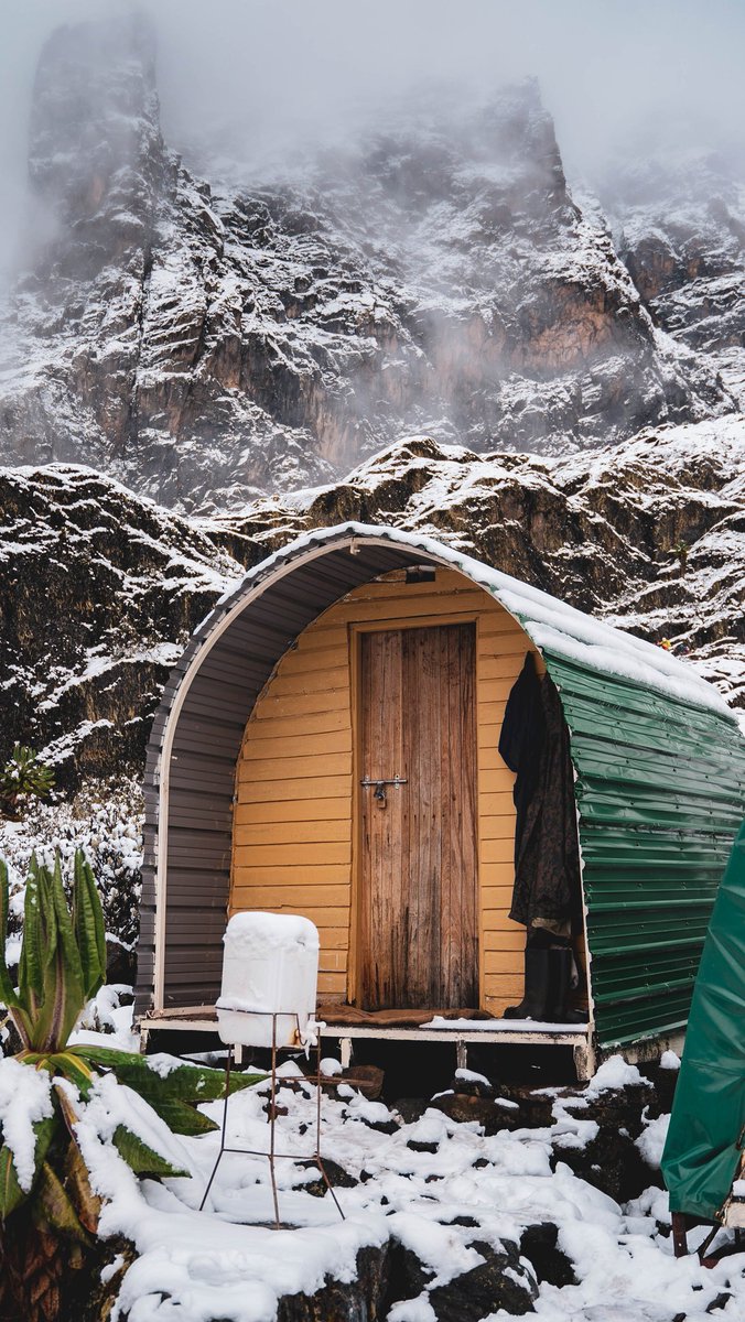 Nze_Zingo_Zal's tweet image. Have you gotten to see anything beautiful from Uganda today?

Worry no more, This is Uganda.

#ExploreUganda
#AreaCode256