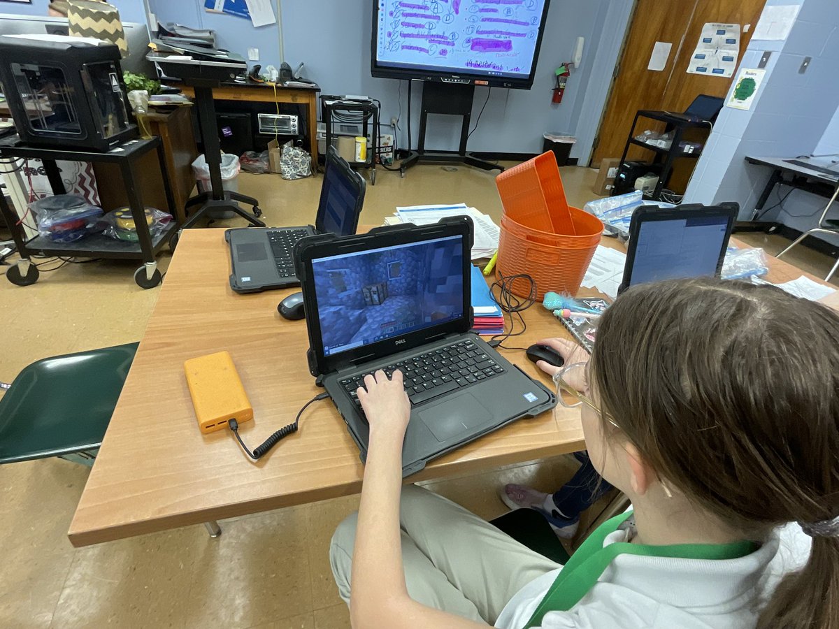 Our girls are working on their Minecraft world for this cohort’s challenge #GirlsWhoGame @DellTech @MicrosoftEDU @intel