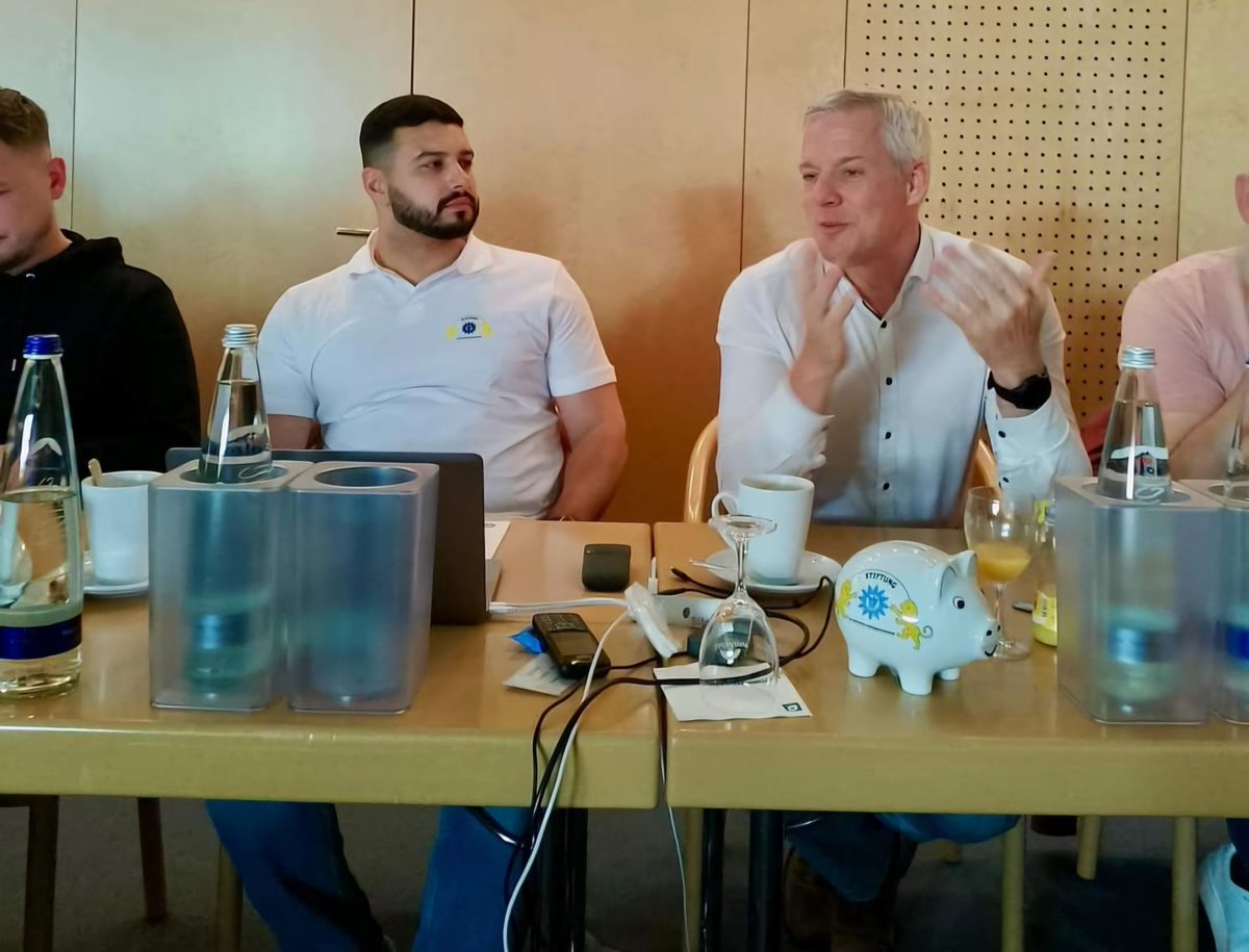 DPolGBund's tweet photo. Angeregte und konstruktive Beratungen während der #Bundesjugendkonferenz der #DPolG in Nürnberg. Unsere #JUNGEPOLIZEI ist motiviert und treibt die gewerkschaftliche Arbeit engagiert voran! https://t.co/s9TakZUnl6