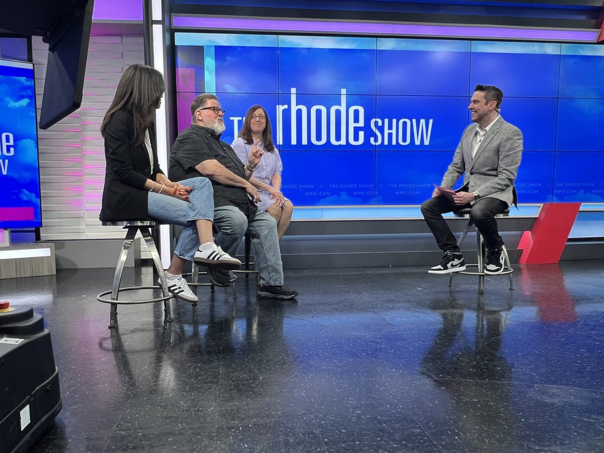 Lots of fun with today’s #RhodyRoundup panel! Thanks to Kayla Mandeville, @frankocomedy, and @elysepressmajor for joining us on @TheRhodeShow this morning. wpri.com/rhode-show/rho…