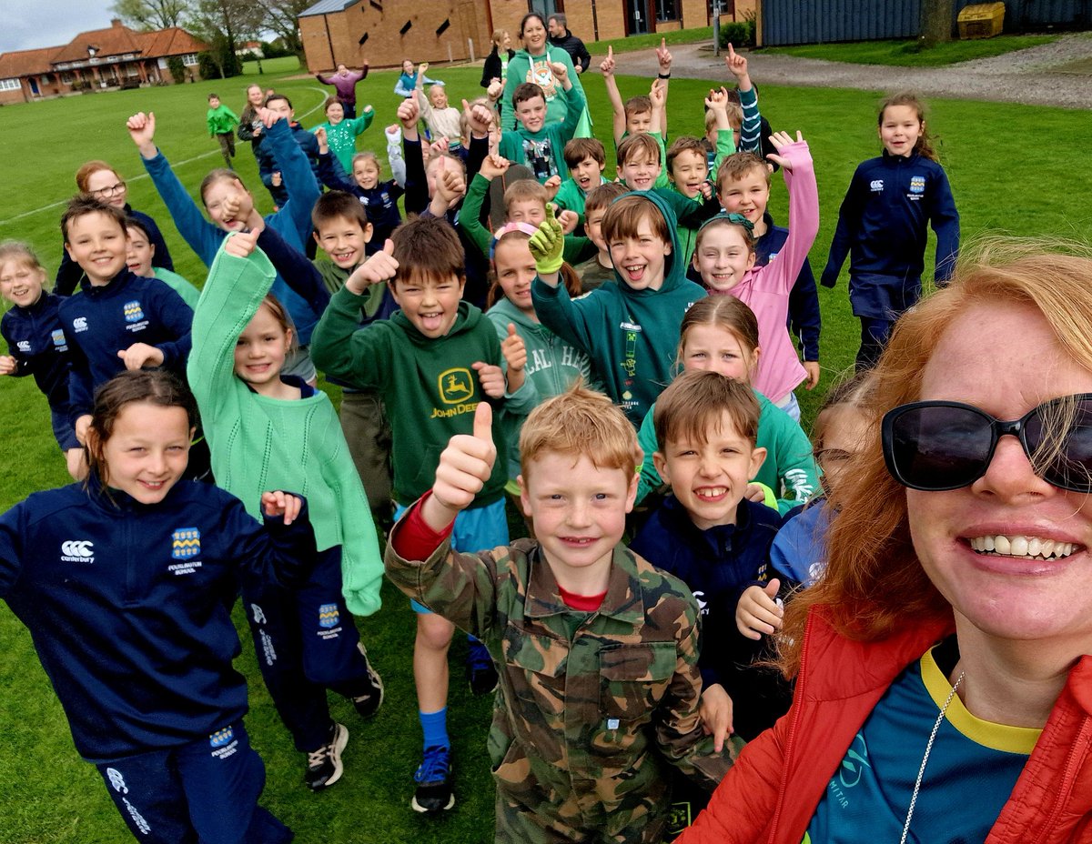 Year 3 &amp; 4 from <a href="/PockPrep/">Pocklington Prep</a> enjoying the first leg of #PockRun for <a href="/YorkSamaritans/">York Samaritans</a> 🏃‍♂️😁🏃‍♀️