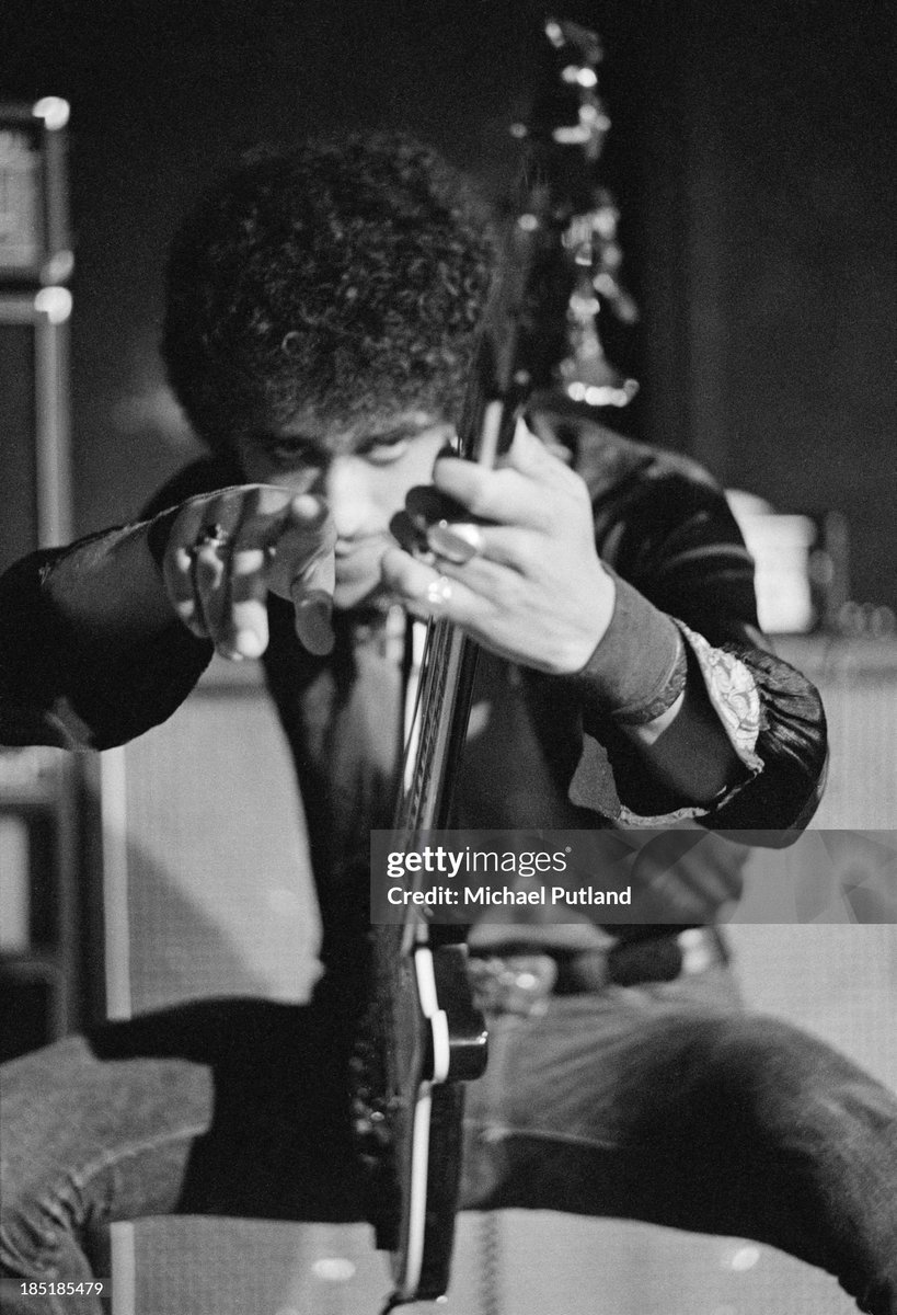 'Friday night they'll be dressed to kill Down at Dino's bar and grill The drink will flow, and blood will spill And if the boys wanna fight, you better let 'em' #phillynott #ThinLizzy #photooftheday #FridayFeeling