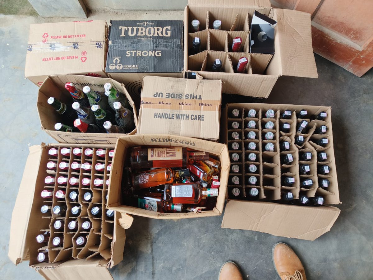 Yesterday @ExciseAssam seized 23.68K ltrs of illegal liquor worth ₹0.28cr in another notable effort towards an #IllegalLiquorFreeAssam. The cumulative seizure during MCC in districts conducting the 1st phase of elections is 3.28L ltrs, worth ₹7.04cr. #AssamAgainstIllegalLiquor