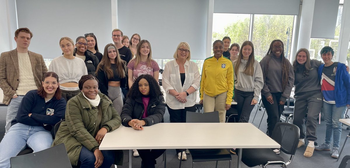 Thank you @aliJcorrie @itvcorrie for talking to our journalism and PR students  about #roycropperisinnocent  #justiceforroy #freeroy 
#inspirational #publicrelations @itvpresscentre @UoSJournalism @UoS_ArtsMedia @SalfordUni #salford #Manchester @MediaCityUK