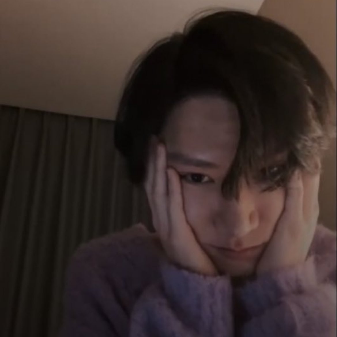 purrfecten_'s tweet photo. posting some of my favorite babygirl coded pics of Tennie 💜 https://t.co/A12e79GPBj