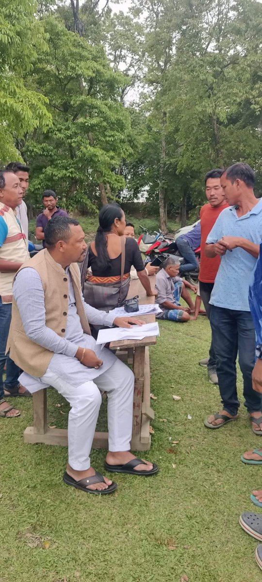 BituponDoley94's tweet image. #ElectionDay2024 
Visiting booth to booth and interacting with people.
#VoteFor400Paar 
#VoteForModiJi