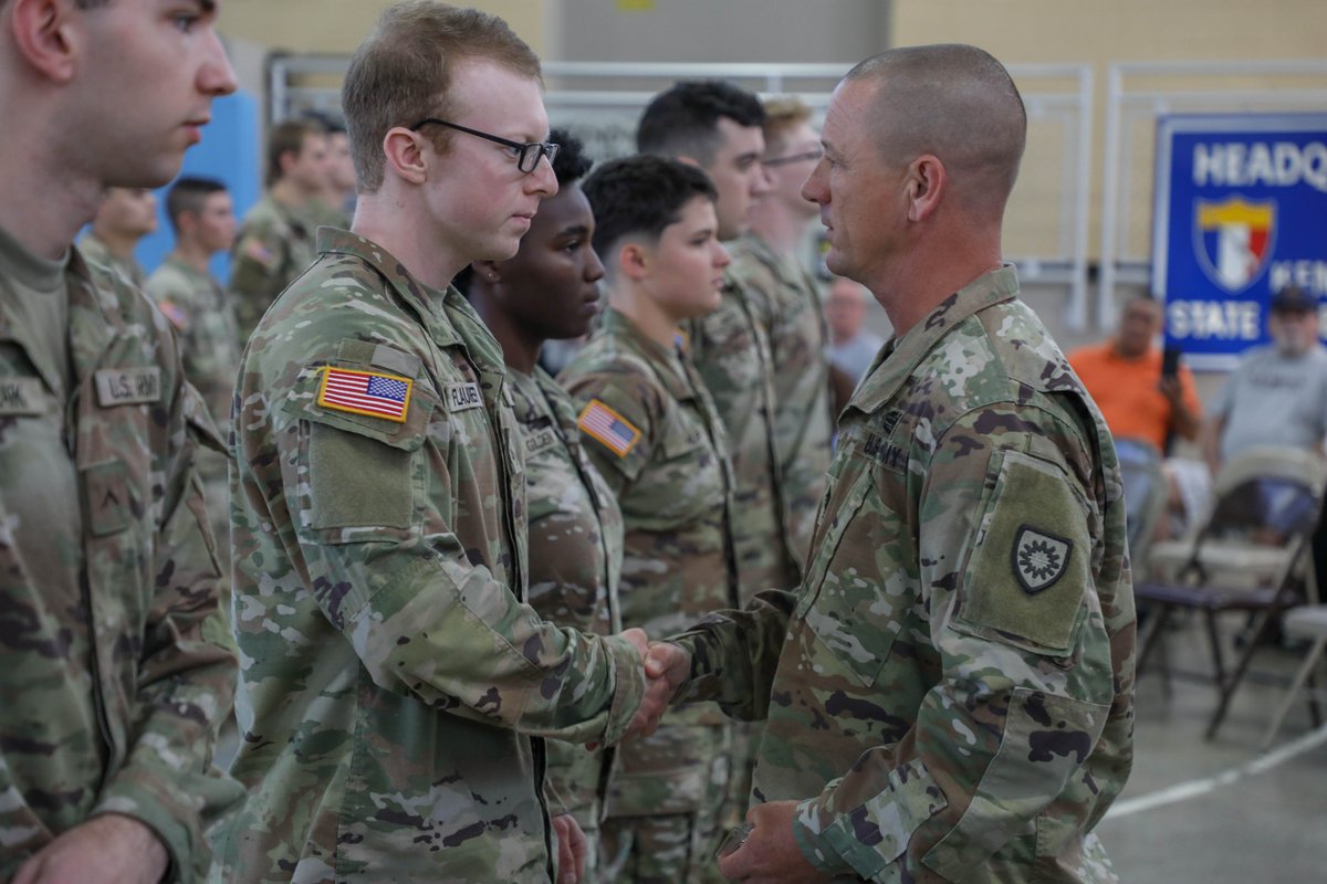 kentuckyguard's tweet image. CSM Greg Staggs spoke to Kentucky’s newest Soldiers and welcomed them into the Guard during their patching ceremony held at the Wellman Armory April 18, 2024.  #Welcome #firstformation #fightaskentuckians
