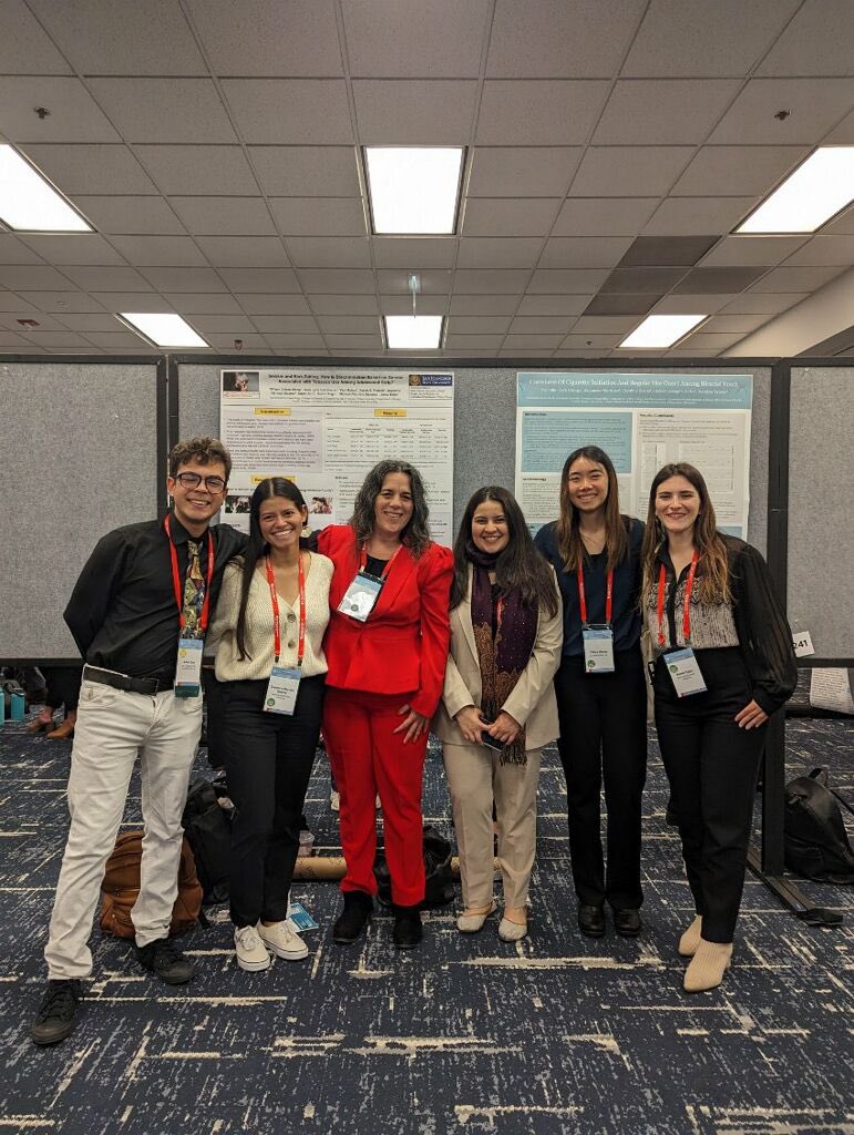 The lab team sharing some of the research we do! So excited that <a href="/tiffanywong0107/">Tiffany Wong</a> presented a poster on our findings of how sexism is associated to tobacco use among adolescent girls! #SRACHICAGO2024