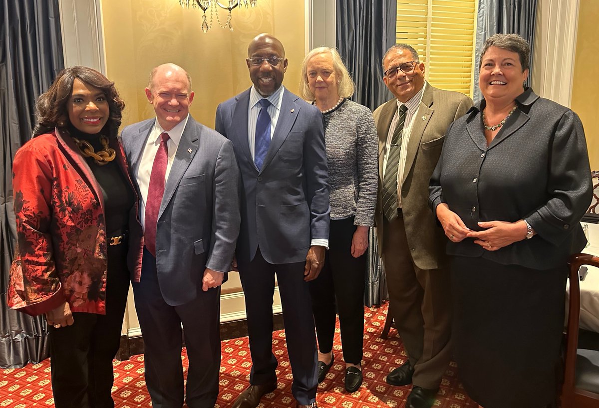 Had a great meeting yesterday with 3 of our ambassadors to African nations yesterday, where we explored issues on the continent and how to advance my new bill to renew our trade deal with sub-Saharan Africa. Thanks to @SenatorWarnock and @RepTerriSewell for joining!