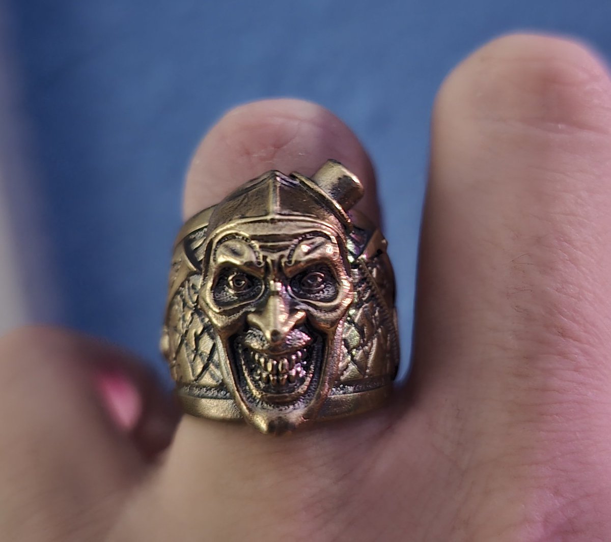 alyxhorror's tweet photo. Got my Terrifier-Art the Clown ring in the mail today!! 189 days until the release of Terrifier 3!!! Hang in there Terrifam! It's almost here! #Terrifier #Terrifier2 #Terrifier3 #Terrifam #ArtTheClown #ComingSoon #HorrorCommunity #Horrorfam https://t.co/YuVIf5RhVI